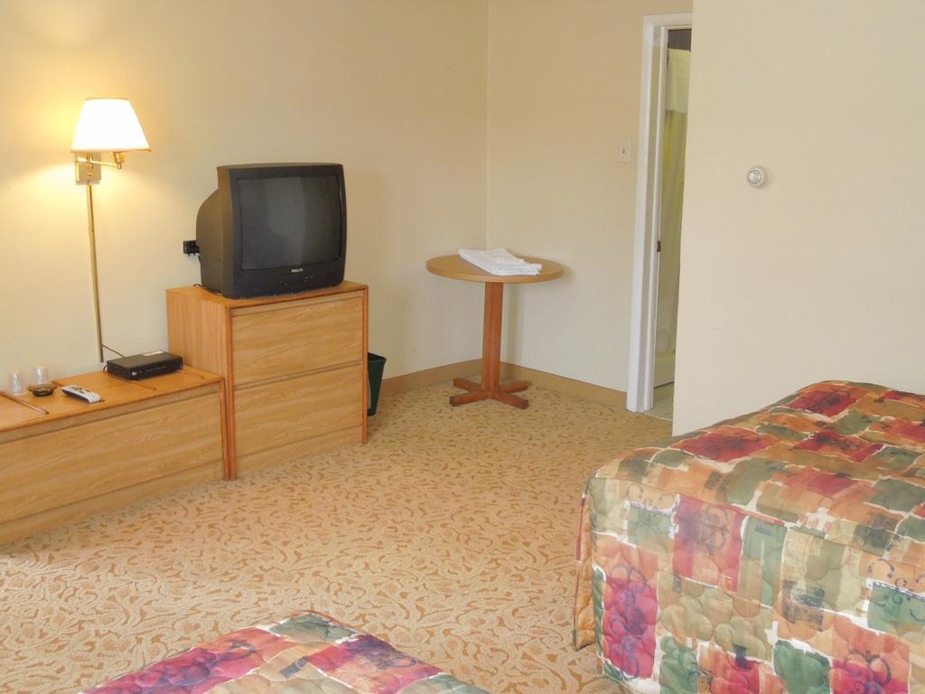 Red Lion Motel Southampton Экстерьер фото