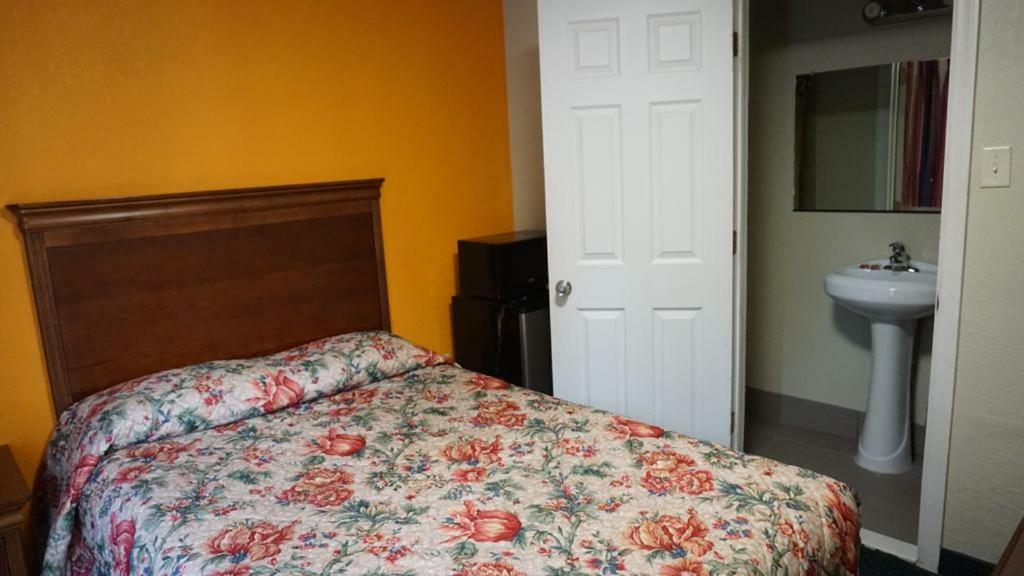 Red Lion Motel Southampton Экстерьер фото